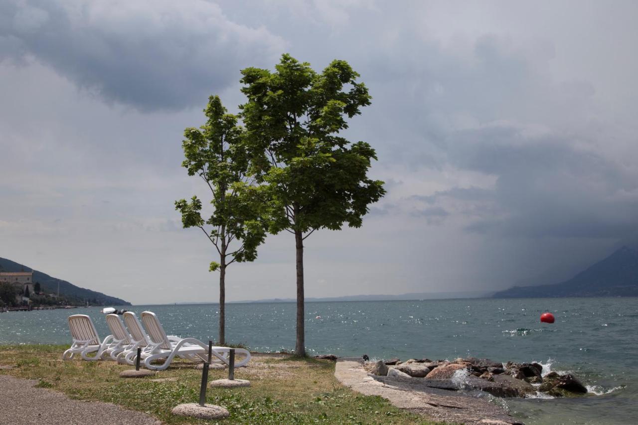 Piccolo Hotel Direkt Am See Бренцоне сул Гарда Екстериор снимка