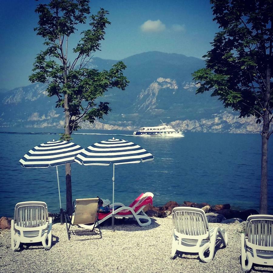 Piccolo Hotel Direkt Am See Бренцоне сул Гарда Екстериор снимка